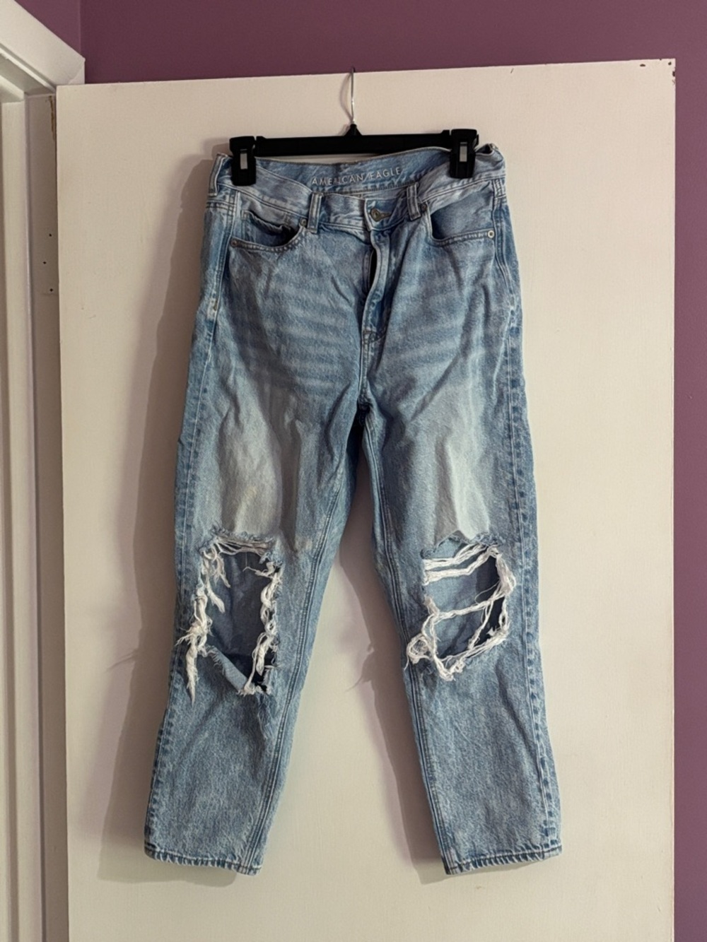 American Eagle Light Wash Ripped Jeans